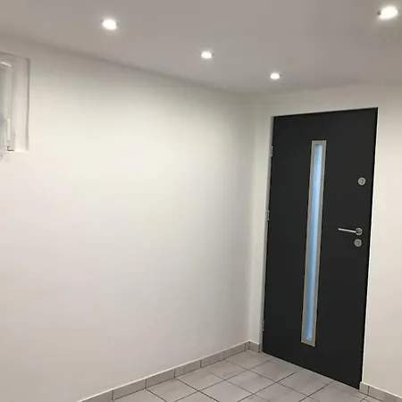 Schoene Und Grosse Ferien Und Monteur *