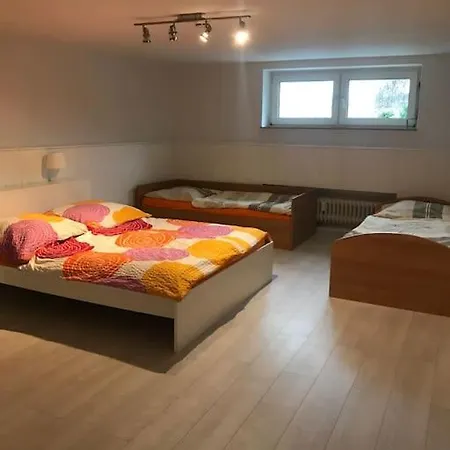 Schoene Und Grosse Ferien Und Monteur