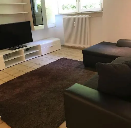 Schoene Und Grosse Ferien Und Monteur *