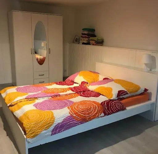 Schoene Und Grosse Ferien Und Monteur Appartement *